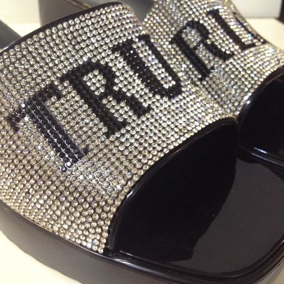 True Religion Rhinestone Embellished Block Heel Mule Sandals 8 - Picture 4 of 8